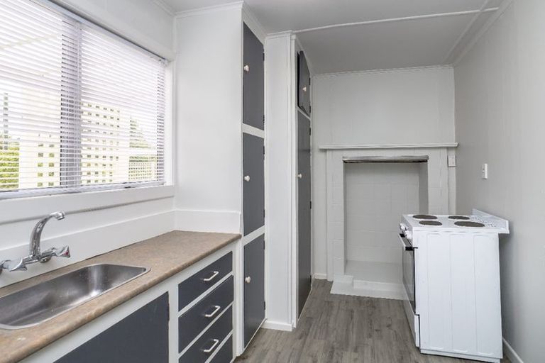 Photo of property in 27 Oxford Street, Lansdowne, Masterton, 5810