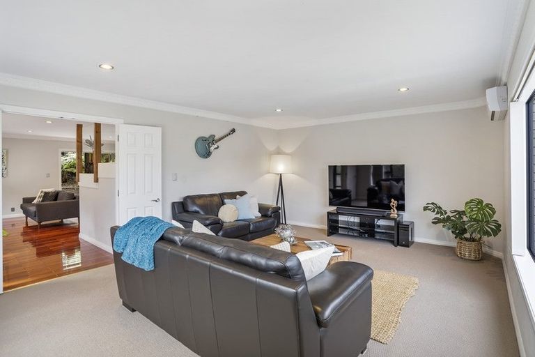 Photo of property in 12 Beatrice Place, Flat Bush, Auckland, 2016