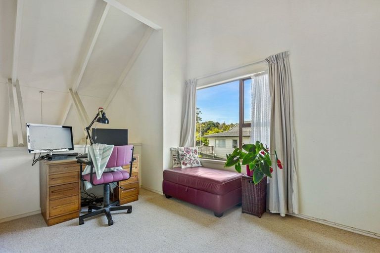 Photo of property in 2/62 Waiau Street, Torbay, Auckland, 0630
