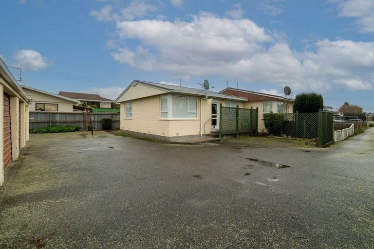 Photo of property in 5/113 Middlepark Road, Sockburn, Christchurch, 8042