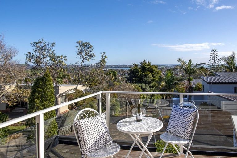 Photo of property in 2/8 Gills Road, Bucklands Beach, Auckland, 2014