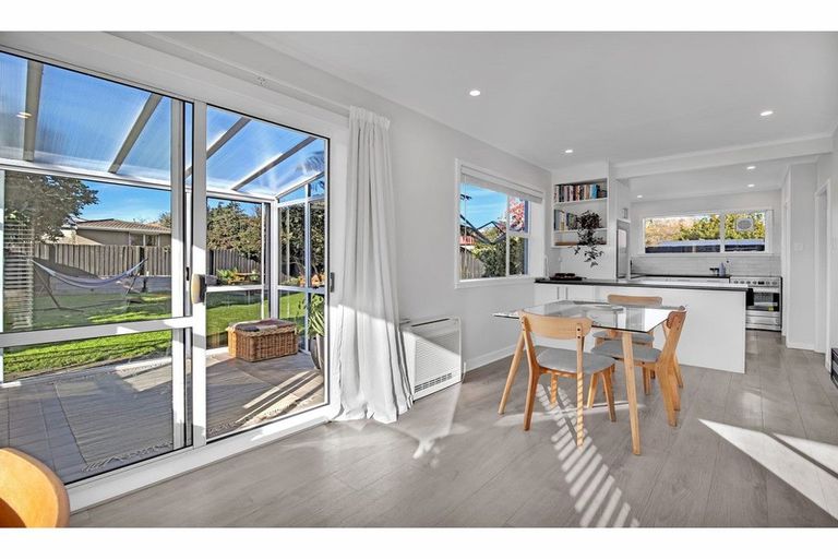 Photo of property in 257 Fifield Terrace, Opawa, Christchurch, 8023