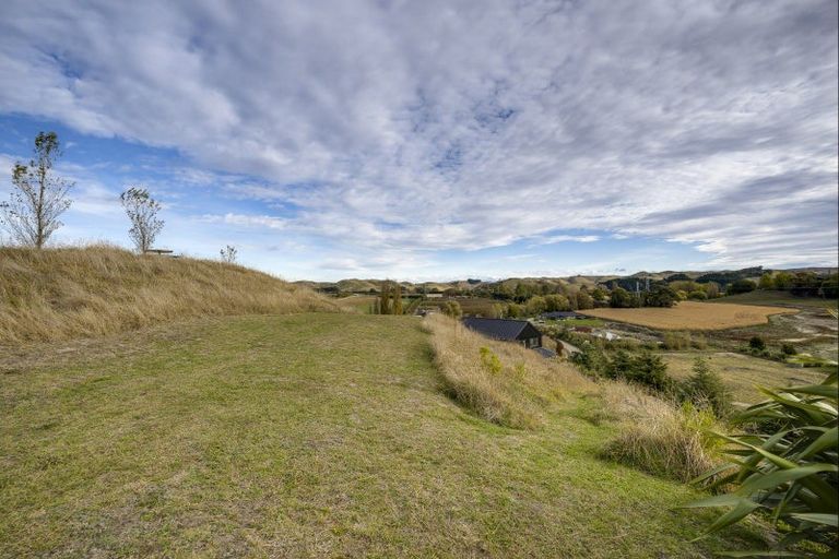Photo of property in 76 Te Kapua Rise, 4182