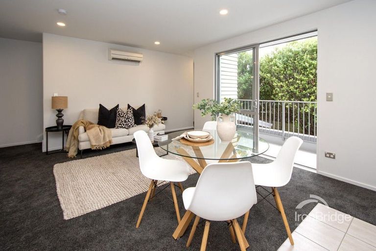 Photo of property in 172d Edgeware Road, Edgeware, Christchurch, 8013