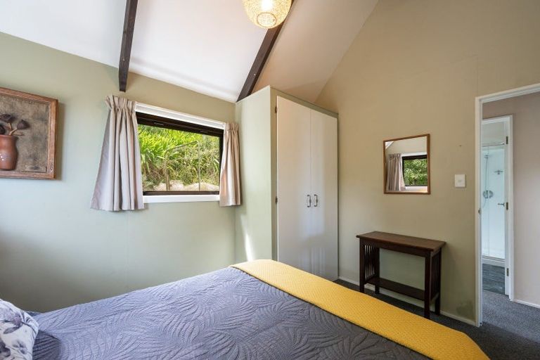 Photo of property in 102 Tosswill Road, Tahunanui, Nelson, 7011