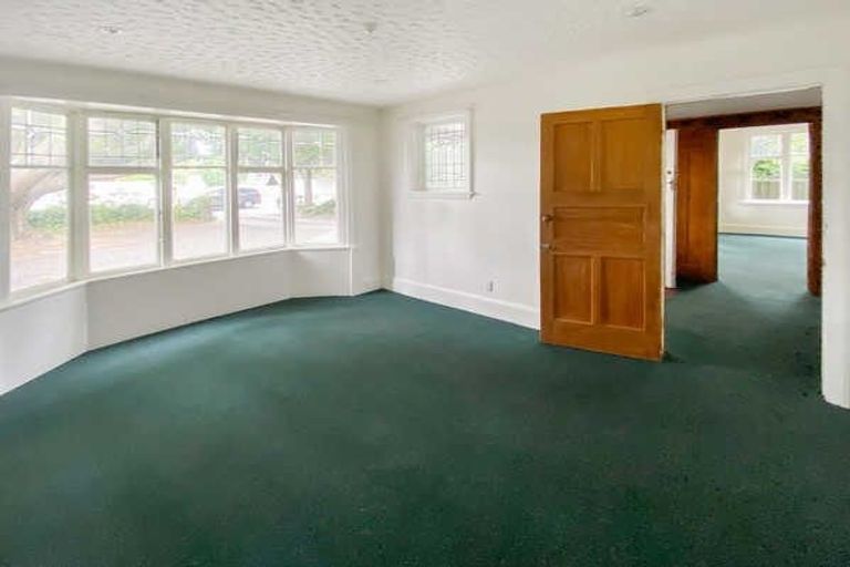 Photo of property in 22 Straven Road, Riccarton, Christchurch, 8011