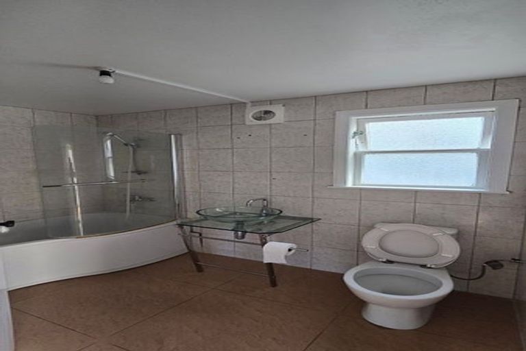 Photo of property in 42a Mandalay Terrace, Khandallah, Wellington, 6035