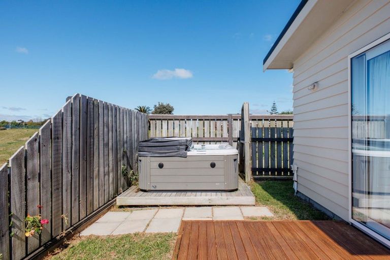 Photo of property in 32e Ohuirehe Road, Coastlands, Whakatane, 3120