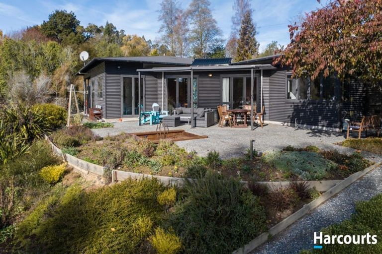 Photo of property in 1318 Motueka Valley Highway, Ngatimoti, Motueka, 7196