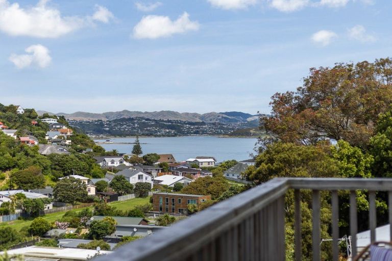 Photo of property in 31 Airlie Road, Plimmerton, Porirua, 5026
