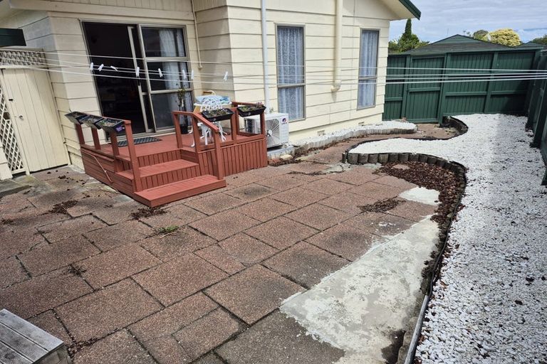 Photo of property in 17a Cecil Place, Cloverlea, Palmerston North, 4412