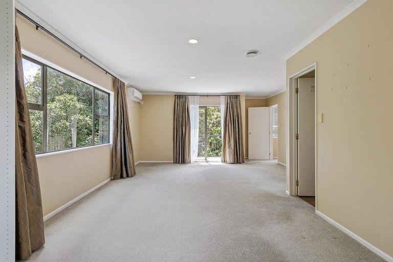Photo of property in 8a Williams Terrace, Fitzherbert, Palmerston North, 4410