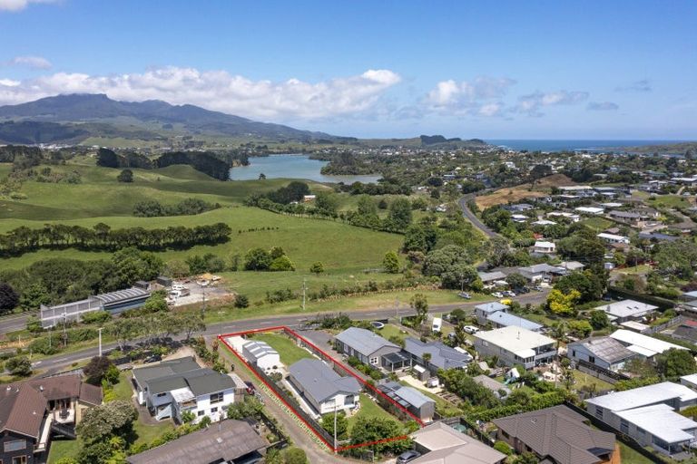 Photo of property in 9 Lorenzen Bay Road, Raglan, 3225