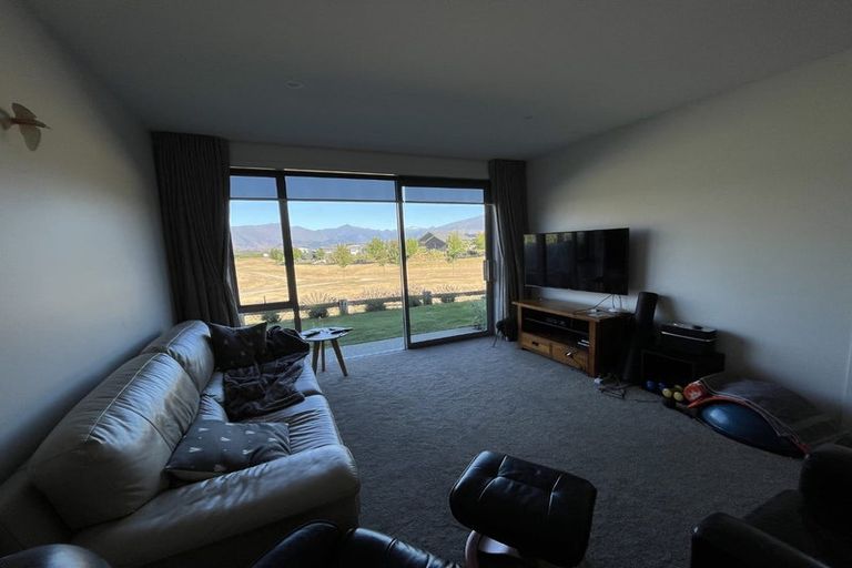 Photo of property in 3 Edgewood Place, Wanaka, 9305