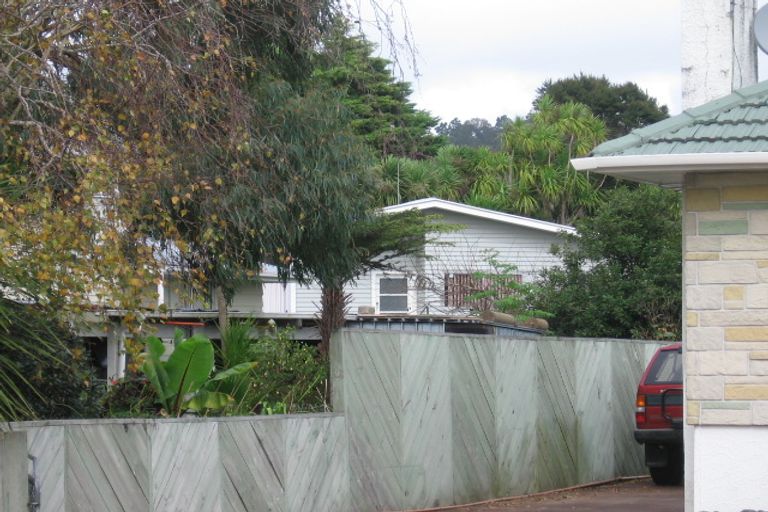 Photo of property in 15 Sunray Avenue, Titirangi, Auckland, 0604