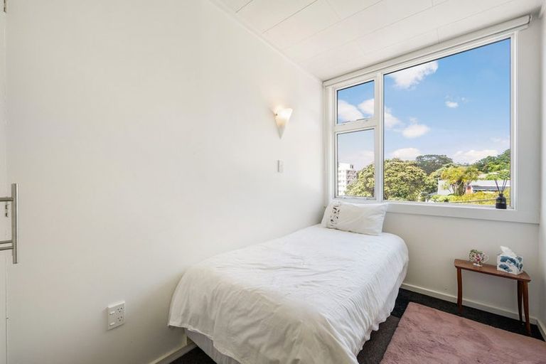 Photo of property in 6/24 Patanga Crescent, Thorndon, Wellington, 6011