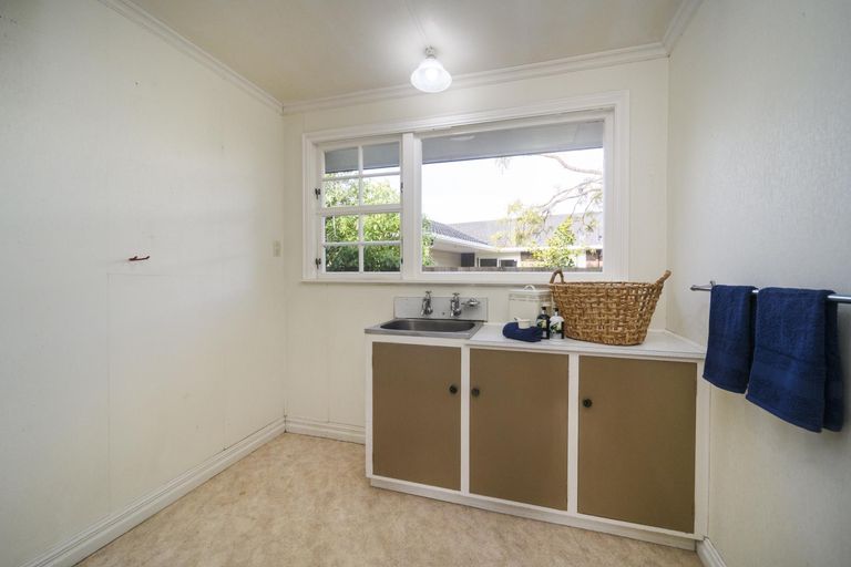 Photo of property in 40 Epsom Road, Hokowhitu, Palmerston North, 4410