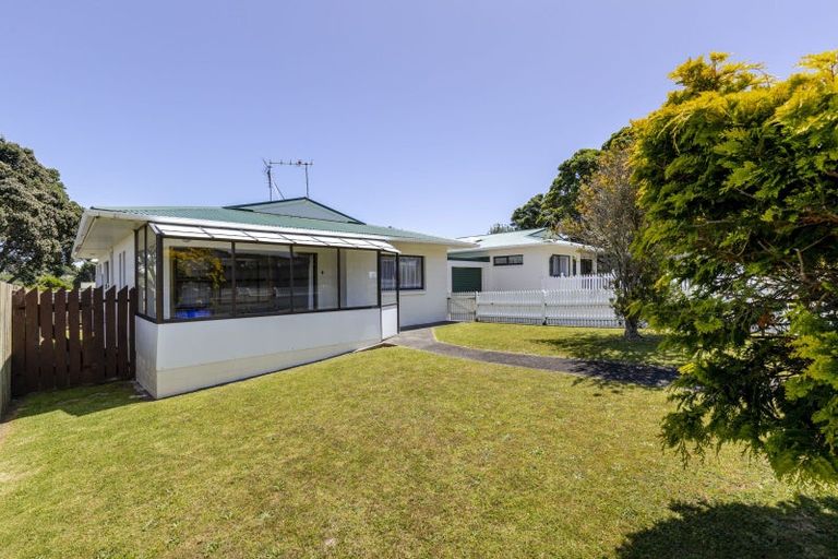 Photo of property in 5a Tahurangi Place, Spotswood, New Plymouth, 4310