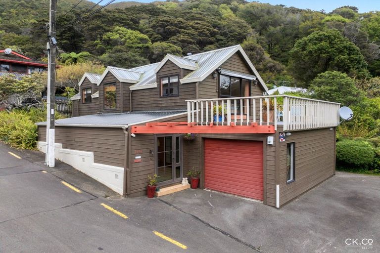 Photo of property in 239a Whites Line East, Waiwhetu, Lower Hutt, 5010