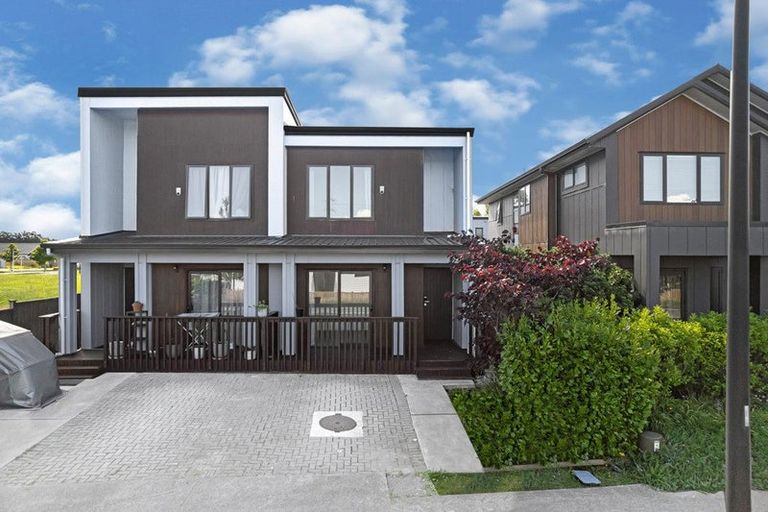 Photo of property in 4b Ahunga Road, Karaka, Papakura, 2113