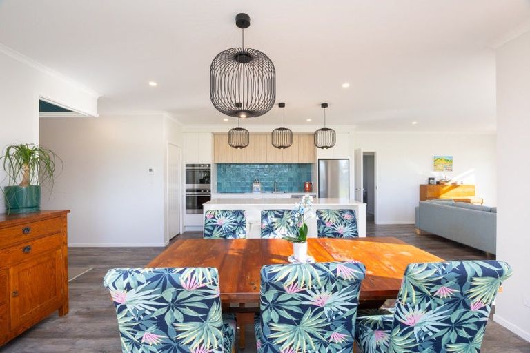 Photo of property in 1 Ashgrove Lane, Ashhurst, Palmerston North, 4470