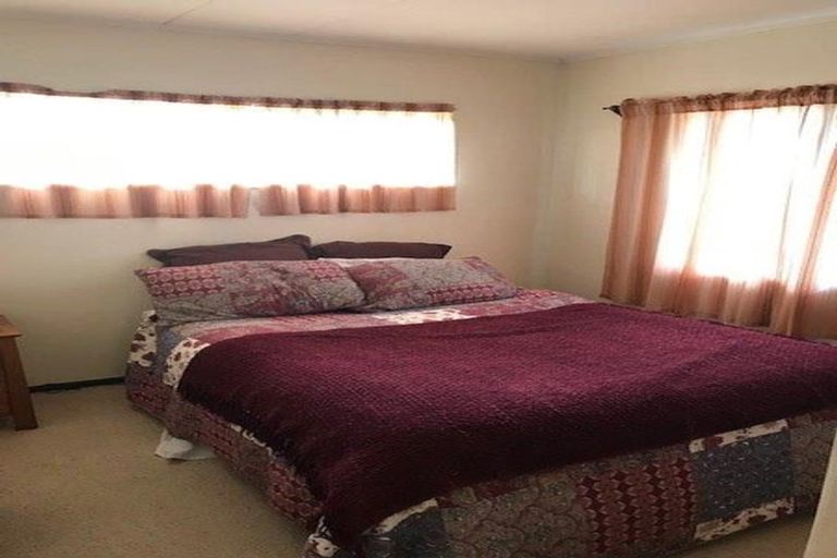 Photo of property in 4/14 Fuller Grove, Woburn, Lower Hutt, 5010