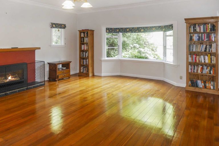 Photo of property in 44 Colombo Street, Cashmere, Christchurch, 8022