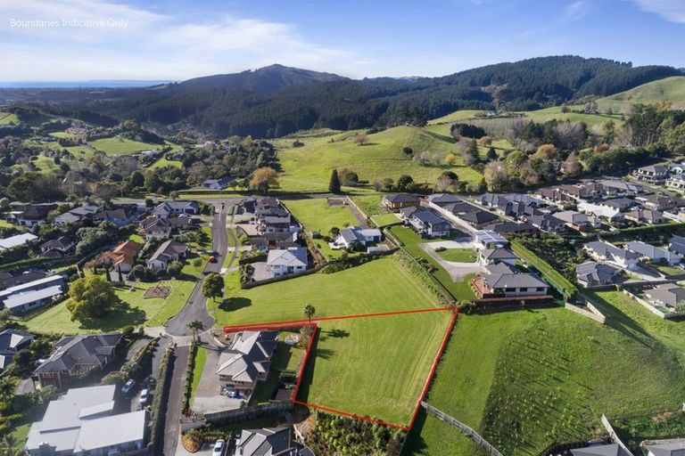 Photo of property in 21 Holcombrooke Lane, Welcome Bay, Tauranga, 3175