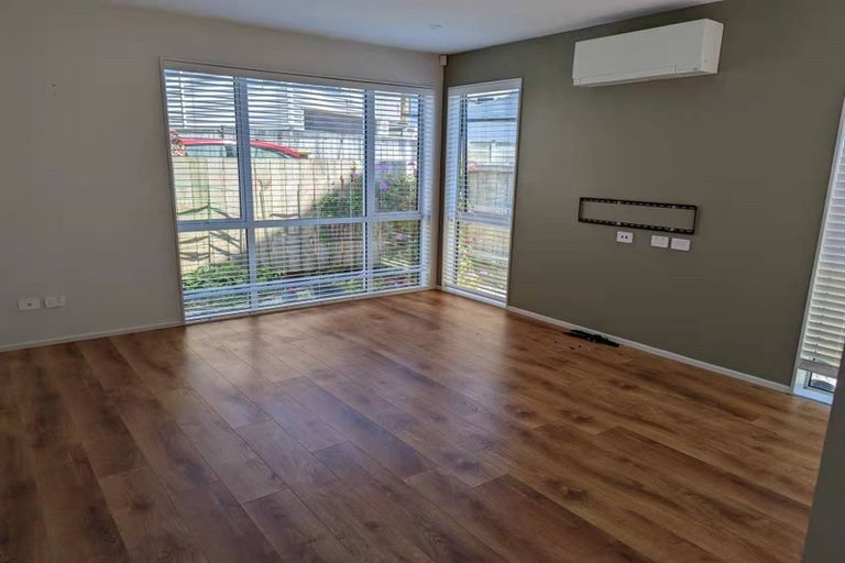 Photo of property in 27 Lockheed Street, Hobsonville, Auckland, 0618