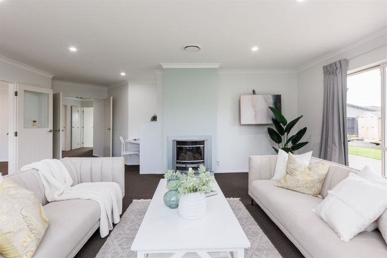 Photo of property in 3 Masefield Terrace, Kelvin Grove, Palmerston North, 4414