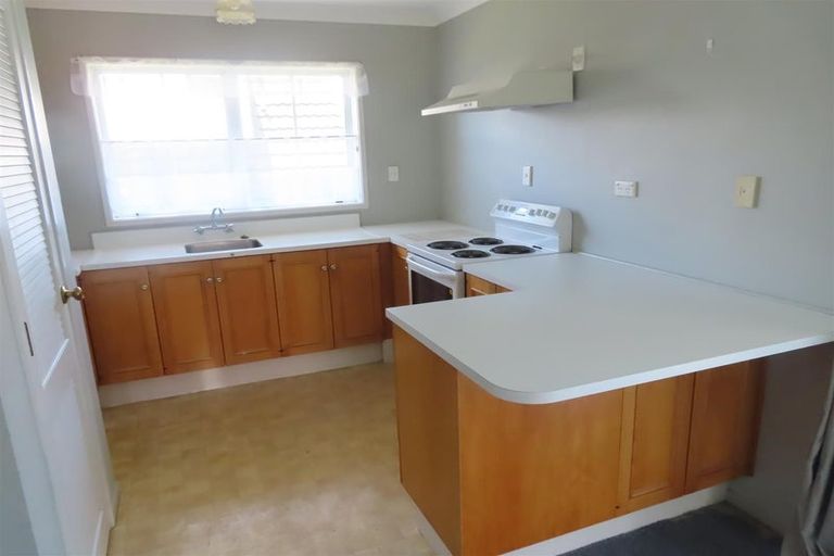 Photo of property in 2/31 Eastridge Court, Northpark, Auckland, 2013