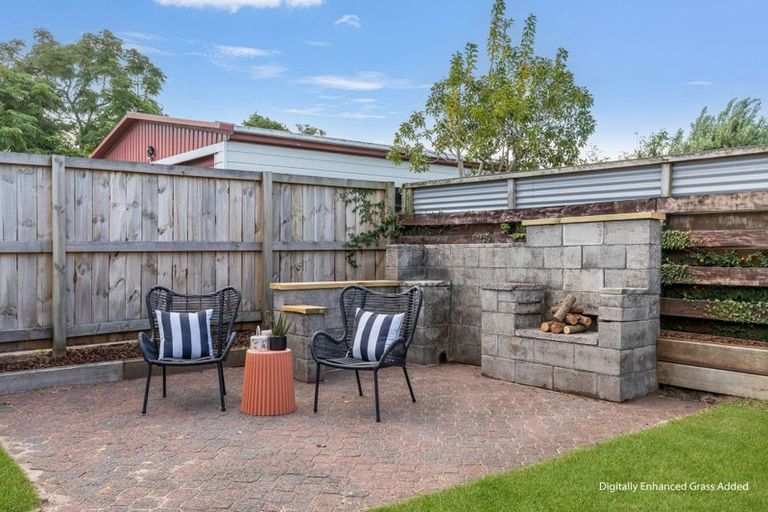 Photo of property in 2/83 Gloucester Road, Mount Maunganui, 3116