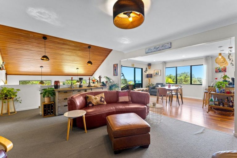 Photo of property in 6 Berridge Road, Muriwai, Waimauku, 0881