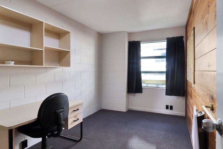 Photo of property in Te Awhina Apartments, 26/22 Sussex Street, Mount Cook, Wellington, 6021