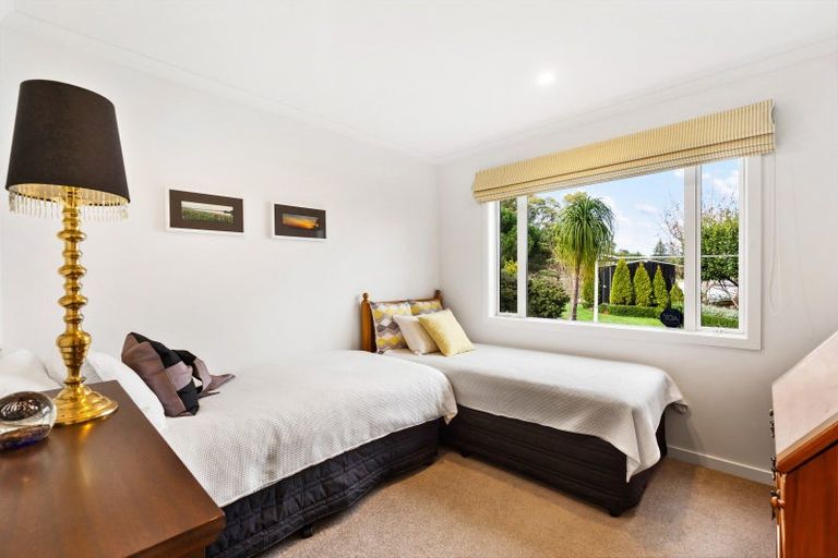 Photo of property in 17 Iona Road, Havelock North, 4130