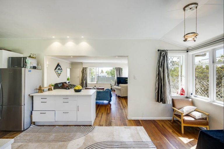 Photo of property in 62 Napier Road, Havelock North, 4130