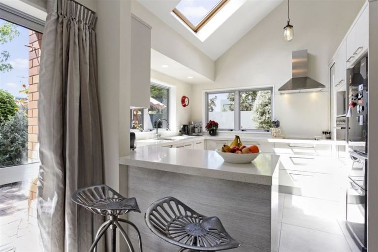 Photo of property in 70c Clyde Road, Ilam, Christchurch, 8041