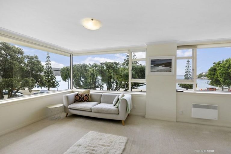 Photo of property in Clifton Towers, 202 Oriental Parade, Oriental Bay, Wellington, 6011
