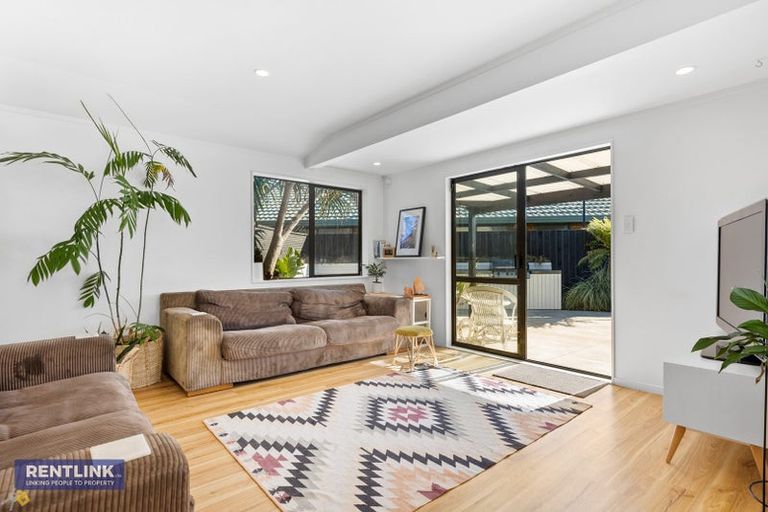 Photo of property in 19 Checketts Place, Papamoa Beach, Papamoa, 3118