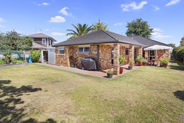 Photo of property in 17 Belmont Rise, Katikati, 3129