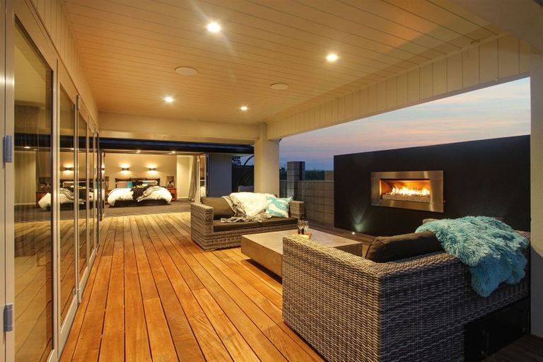 Photo of property in 3 Millbrook Drive, Waiuku, 2683