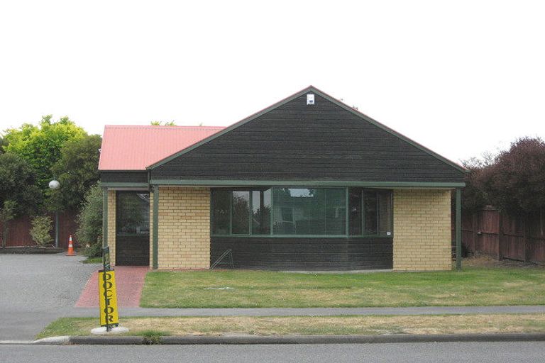 Photo of property in 164 Queenspark Drive, Parklands, Christchurch, 8083