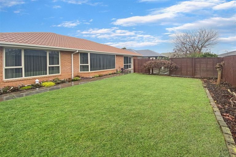 Photo of property in 7 Dunmurry Place, Casebrook, Christchurch, 8051