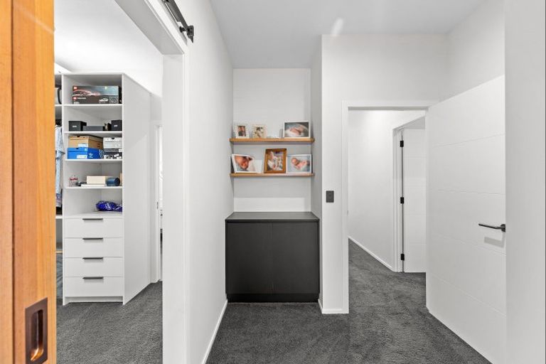 Photo of property in 7 Edenmore Terrace, Fitzherbert, Palmerston North, 4410