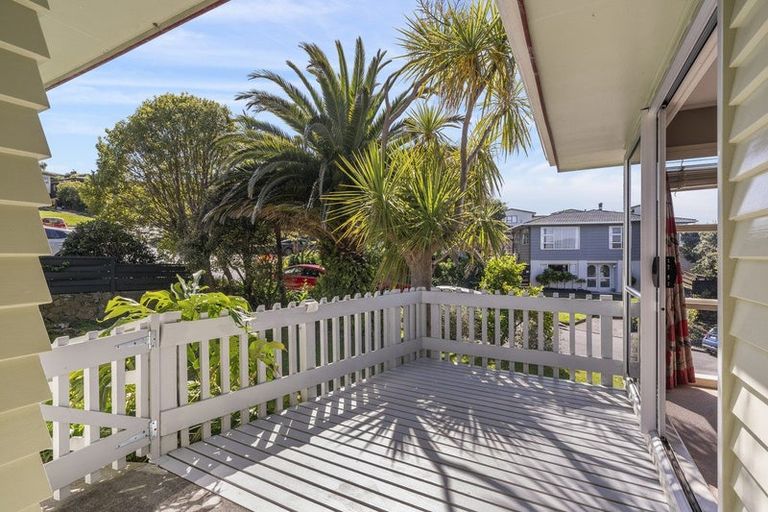 Photo of property in 28 Truro Road, Camborne, Porirua, 5026