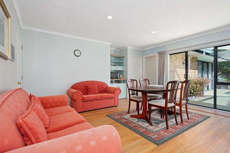 Photo of property in 17 Burnt Oak Drive, Pyes Pa, Tauranga, 3112