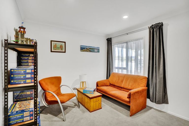 Photo of property in 23a Marlin Terrace, Bell Block, New Plymouth, 4312