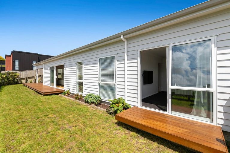 Photo of property in 35 Hewson Drive, Snells Beach, 0920