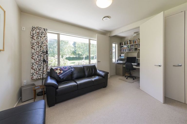 Photo of property in 324 Turitea Road, Turitea, Palmerston North, 4472
