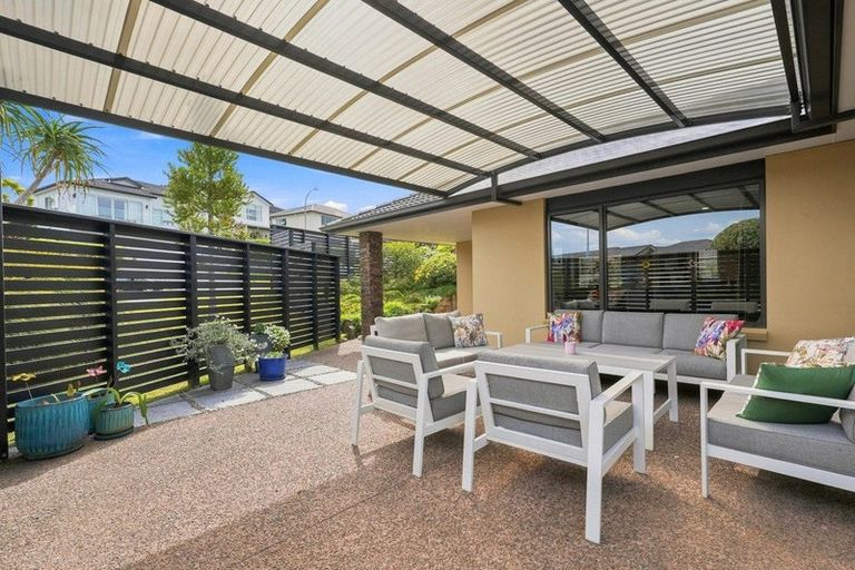 Photo of property in 2 Flavell Drive, Orewa, 0931
